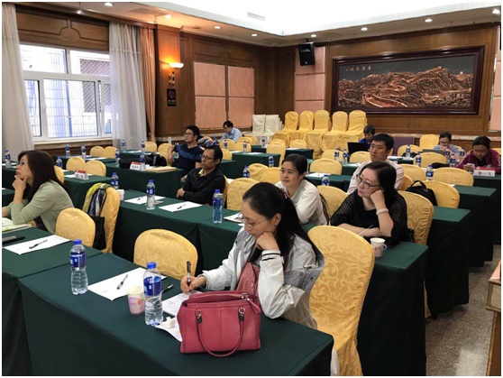 教师研究中心政治理论学习.jpg