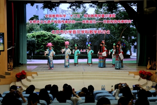 京剧社团表演《坐宫》.JPG