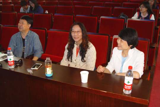 张凤华处长和贾美华主任到西城教师研修学院参加活动.jpg
