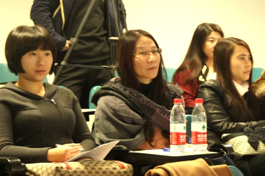 1贾美华主任在对外汉语课堂.JPG