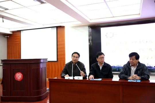 指导教师汇文中学特级教师张国.JPG