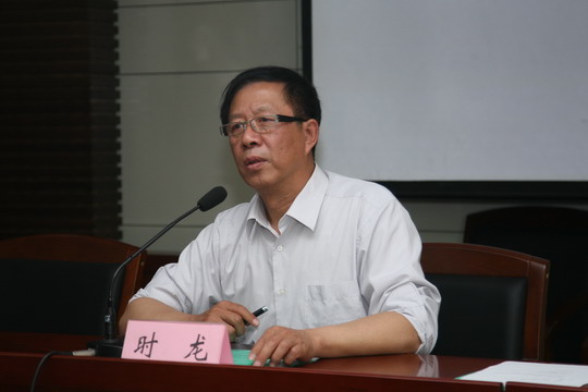 090504qingnianbaogao01_3.jpg