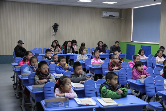 基教所组织教科院两所实验小学互访交流.jpg