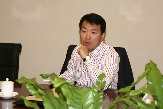 马波副院长主持会议.jpg