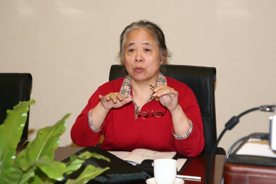 唐亦勤书记参加会议.jpg