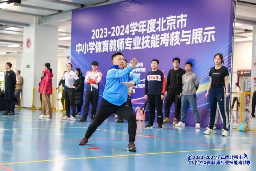 1--教师参加武术专项技能考核.jpg