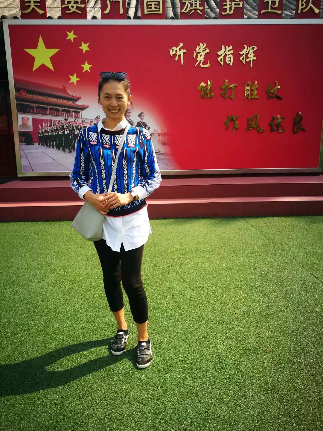 听党指挥-李静.jpg